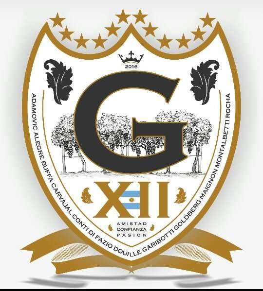 Los G12 3 El escudo heráldico de los G12