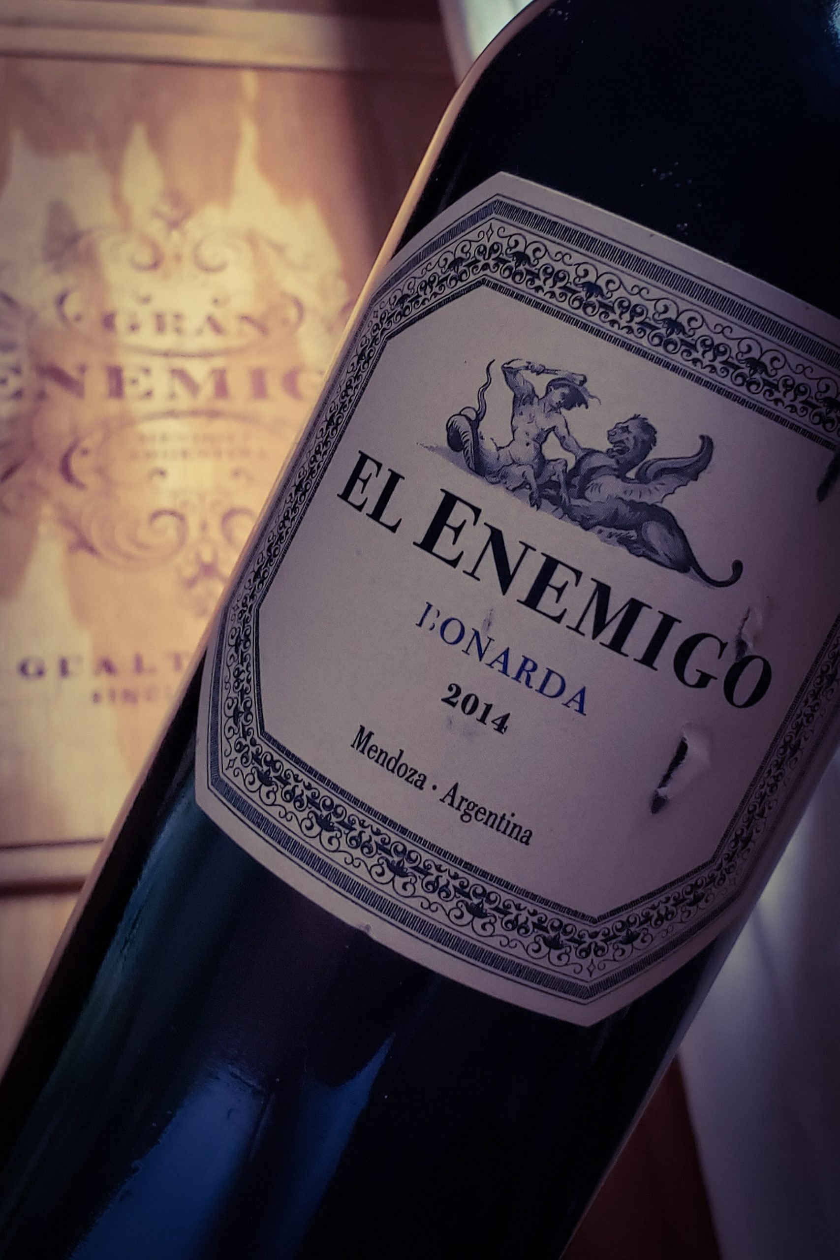 14 vinos para pasar la cuarentena 11 cuarentena - enemigo
