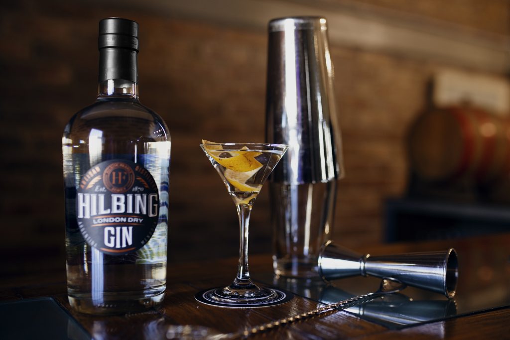 En el Día Mundial del Gin, 3 cócteles a base de un gran ejemplar argentino 9 Día Mundial del Gin Hilbing london dry hilbing Gin Malbec